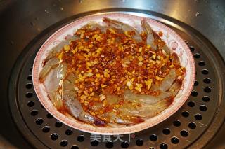 蒜蓉粉丝蒸大虾步骤9
