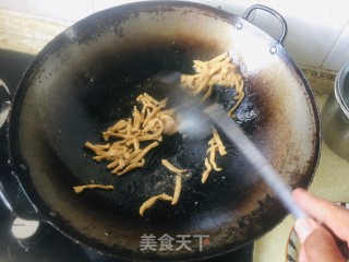 生菜炒肉丝步骤3