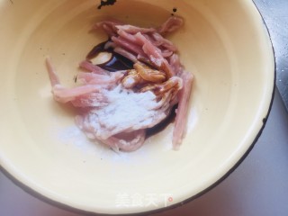 生菜炒肉丝步骤1
