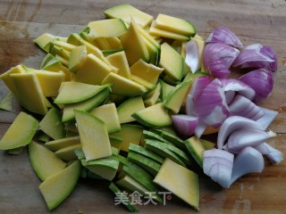 洋葱炒南瓜步骤1