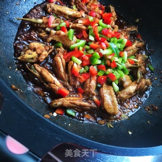 蒜香焖鸡翅步骤9