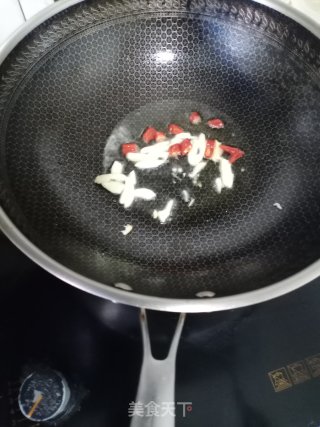 清炒黄花菜步骤5