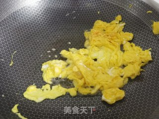 小葱豆腐炒鸡蛋步骤4