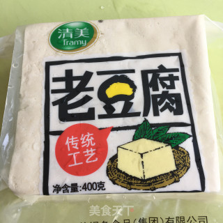 金针菇鸡蛋焖豆腐步骤1