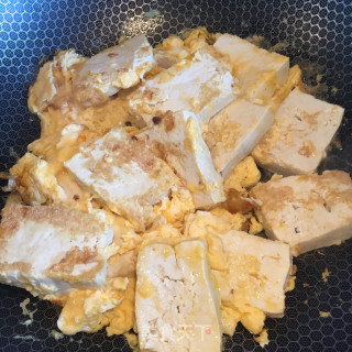 金针菇鸡蛋焖豆腐步骤10