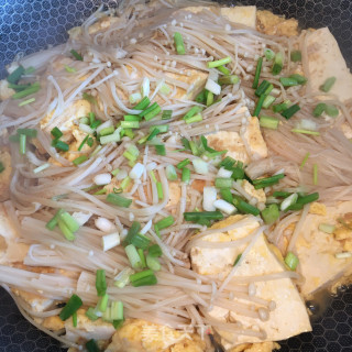 金针菇鸡蛋焖豆腐步骤13