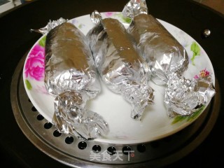咸蛋黄鸡腿卷步骤6