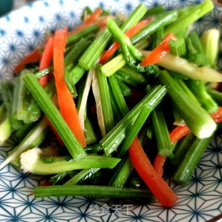 子姜炒芹菜步骤8