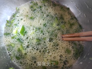 培根辣椒末炒鸡蛋步骤6