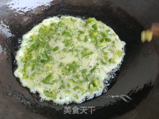 培根辣椒末炒鸡蛋步骤7