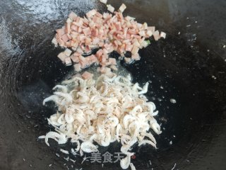 培根辣椒末炒鸡蛋步骤10
