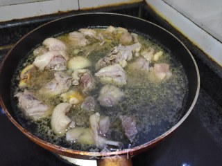 黄皮焖鸭步骤3