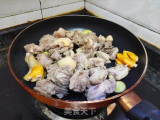 黄皮焖鸭步骤6