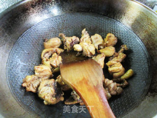 皱皮椒炒鸡块步骤6