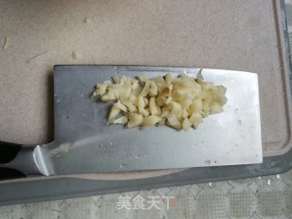 蒜蓉香亭步骤2