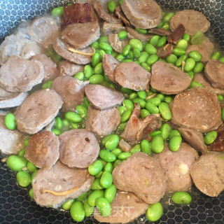 五花肉丸子炒毛豆步骤10