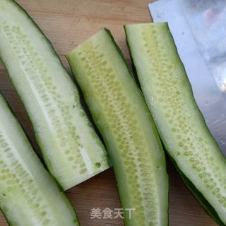 肉片炒黄瓜步骤1