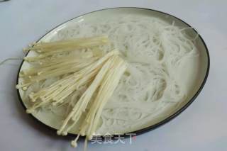 超快手金针菇蒸粉丝步骤4