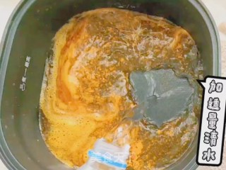 蟹黄豆腐煲步骤6