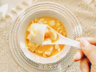 蟹黄豆腐煲步骤9