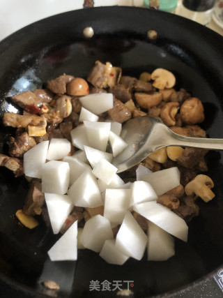 砂锅牛肉步骤4