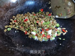 扑空心菜梗步骤10