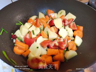 咖喱牛肉炖土豆盖烧饭步骤5