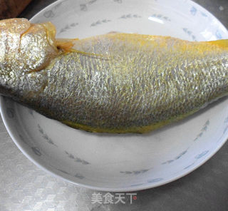 椒油黄花鱼步骤2