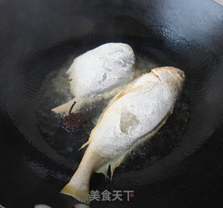红烧黄鱼平子鱼步骤4