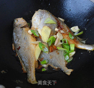 红烧黄鱼平子鱼步骤5