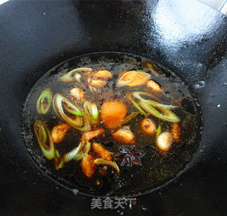 蒜瓣烧鲅鱼步骤7