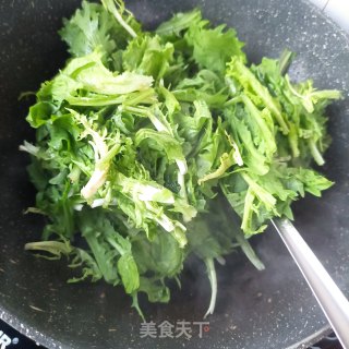 肉丝炒苦菊步骤6