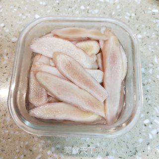 酸姜焖鸡步骤2