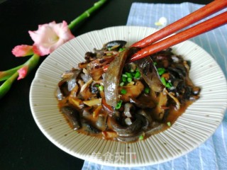 鲜香味美又下饭～乌参炒香菇步骤6