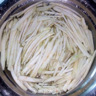 酸香茄丝步骤2