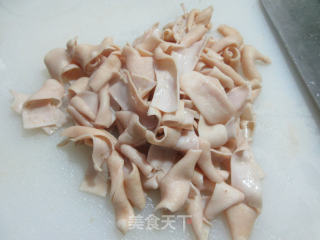 鹅肠炒茭白步骤2