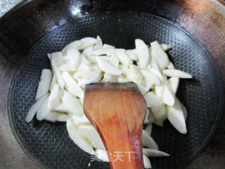 鹅肠炒茭白步骤5