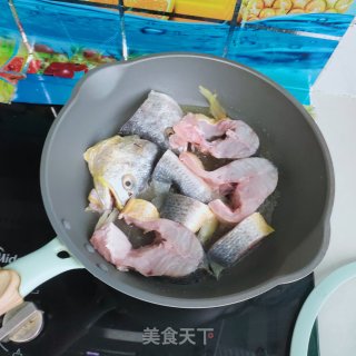 酱烧黄花鱼步骤5