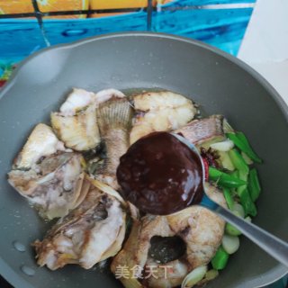 酱烧黄花鱼步骤9