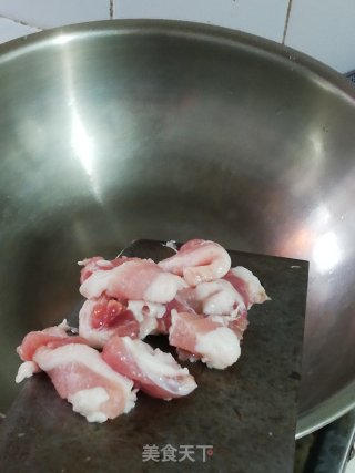 土豆辣炒五花肉步骤3
