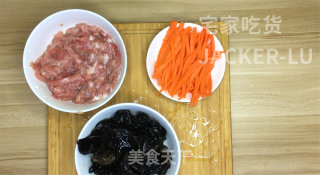 懒人版鱼香肉丝，厨艺有限，依靠调料包，比自己调味靠谱多了。步骤3
