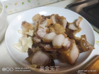 五花肉炒扁豆盖烧饭步骤1