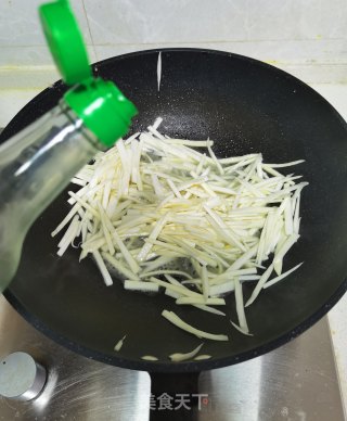 茭白炒鸡蛋步骤5
