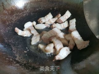 蒜子烧肉步骤1