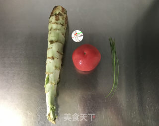 番茄炒莴笋步骤1