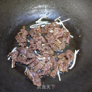 牛肉炒青椒步骤8