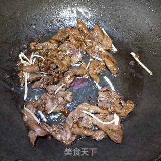 牛肉炒青椒步骤9