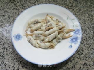 韭菜花蛏子炒茭白步骤2
