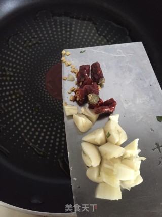 辣子豆芽步骤3
