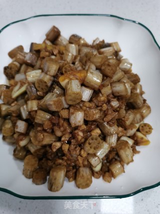 肉末炒藕带步骤7
